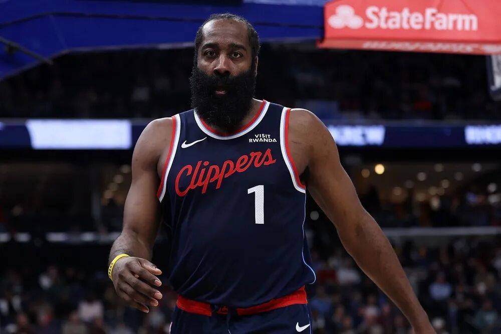 突发！哈登遭快船球迷炮轰！