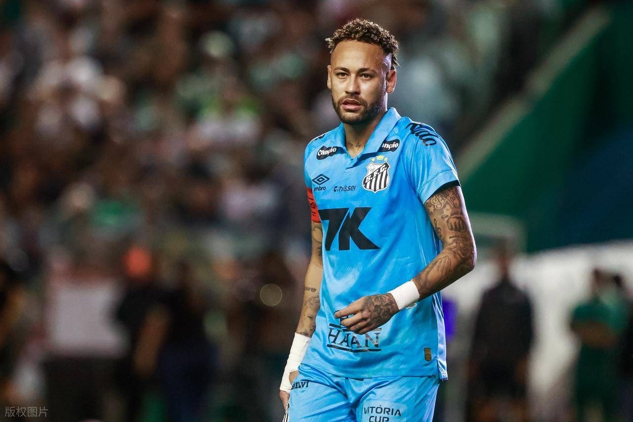 伤病、质疑与梦想！内马尔续约桑托斯，只为搭上世界杯的末班车！